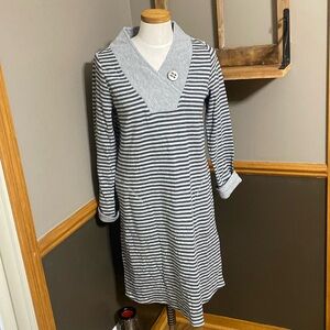 Soft surroundings gray striped v neck knit long sleeve dress size medium